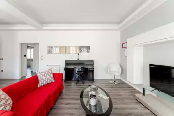 Unclassified image, 1 of 17, button - Vrbo Property (Terni)