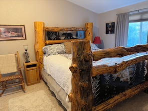Unclassified image, 2 of 13, button - Beautiful Mountain Views! 3 Bed / 2 Bath house overlooking Pebble Creek Ski Hill (Inkom)