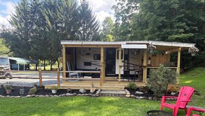 Exterior - Want to go camping? Stay at The Bear’s Den! (Monroeton)