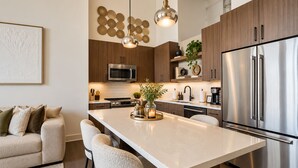 Unclassified image, 5 of 10, button - Aura Skyline Penthouse (Atlanta)