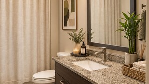 Unclassified image, 3 of 10, button - Aura Skyline Penthouse (Atlanta)