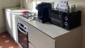 Private kitchen - Augusta and Libero Apartments – Your Stay in the Heart of Spoleto (Spoleto)