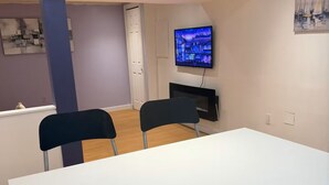 Dining - Lovely Apartment located at 7 minutes walking from Moncton University. (Moncton)