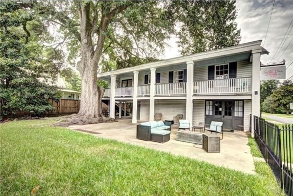 Exterior - Maison Shea
The Magnolia (Natchitoches)