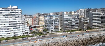 Spacious 4 bedroom Apt In Vina del Mar