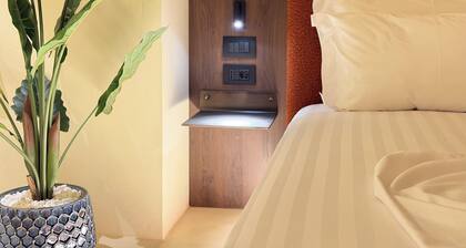 Luxuria Suites