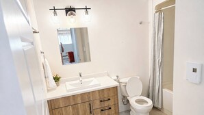 Căn hộ, 1 phòng ngủ | Phòng tắm