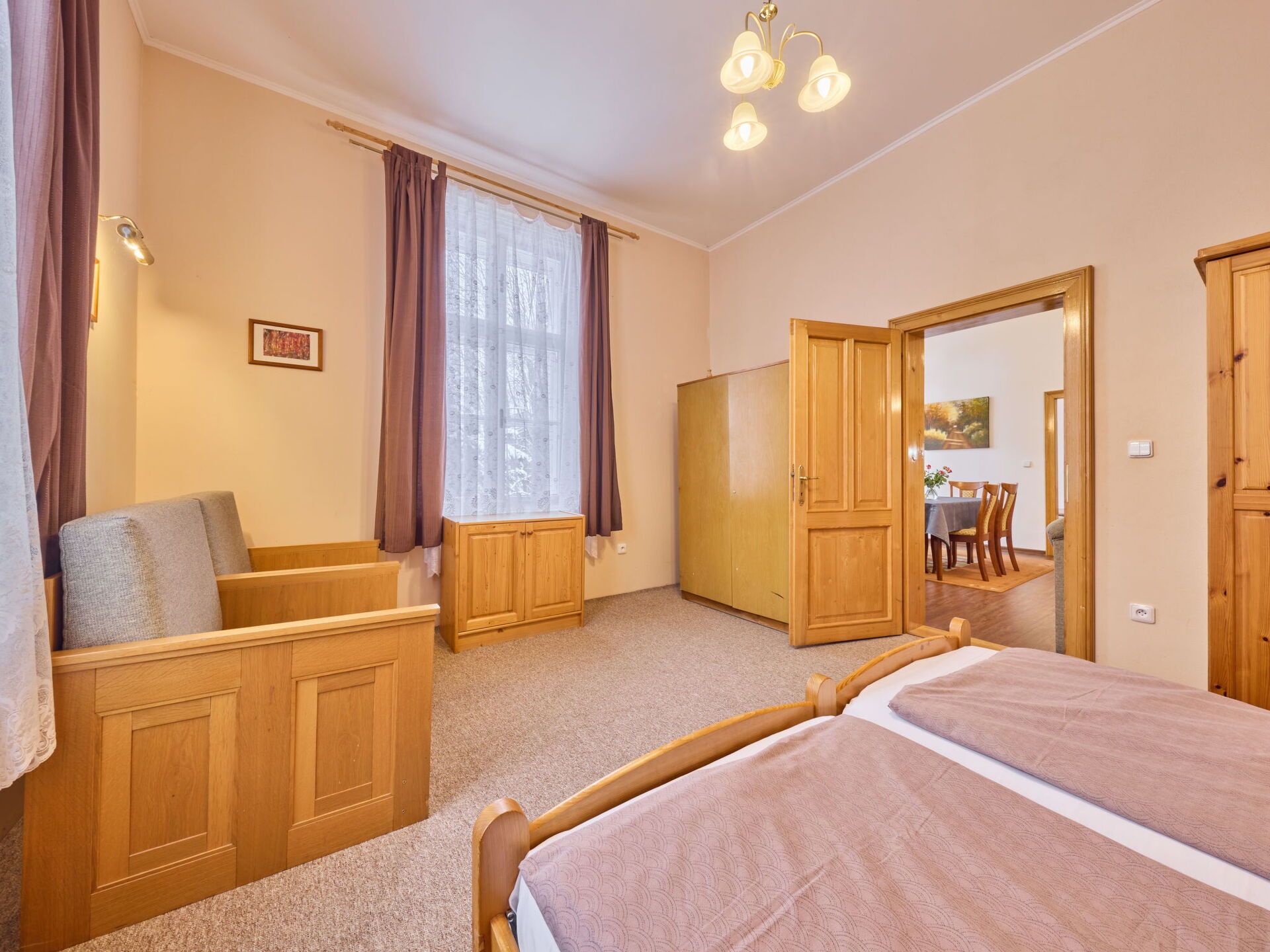 Eigentum, Möbel, Cabinetry, Komfort, Holz, Bett, Fenster, Interior Design, Haus, Gebäude