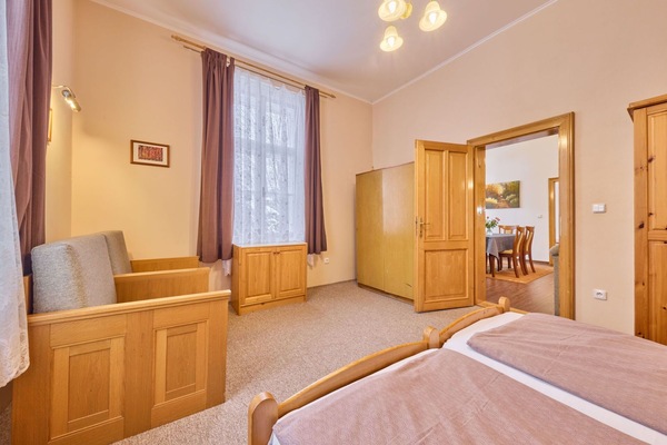 Eigentum, Möbel, Cabinetry, Komfort, Holz, Bett, Fenster, Interior Design, Haus, Gebäude