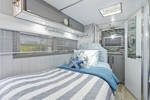 Unclassified image, 3 of 17, button - Experience in This Charming Vintage Trailer ! (Arroyo Grande)