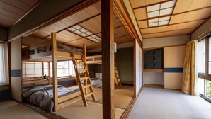 Shared Dormitory, Men only - GUESTHOUSE LAPPY (ureshinoshi,ureshinomati)