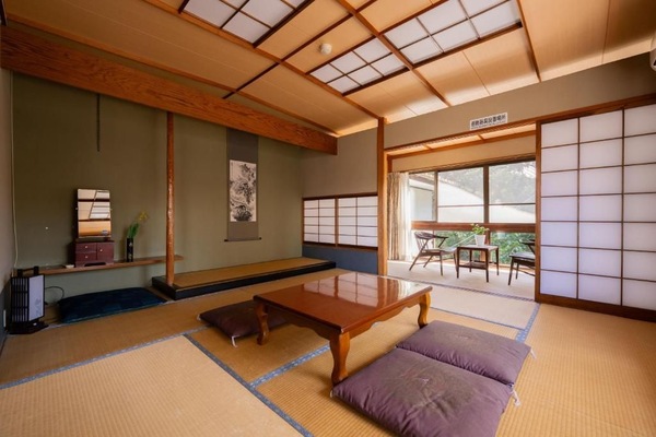 Triple Room, Non Smoking, Lake View | Interior