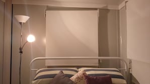Room - Santa Maria Haven: Modern Coastal Tiny Home (Corio)