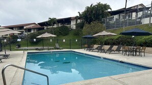 Pool - Fabulous 2-bedroom condo in charming Holualoa for your getaway. (Holualoa)