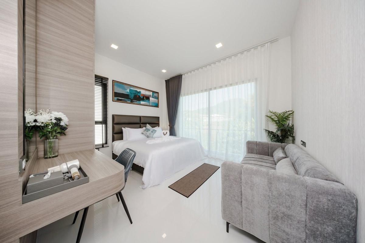 Leona Biz Home Pool Villa 207-H5 | Peti besi dalam bilik, ruang kerja komputer riba 