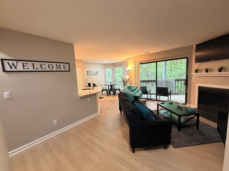 The Nestled Oasis ~ Free Parking ~ Minutes To Duke/downtown - Chapel Hill, NC