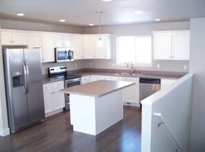Unclassified image, 3 of 6, button - Beautiful 3-bedroom house with hot tub in charming Billings (Billings)
