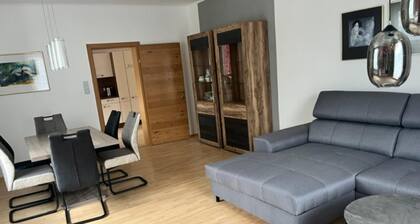 Alpine downtown apartment near top ski resorts