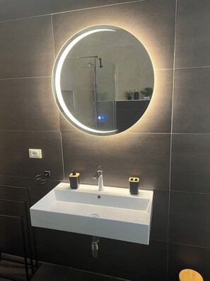 Habitación cuádruple superior | Baño