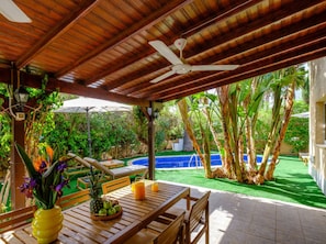 Villa | Speisen im Freien