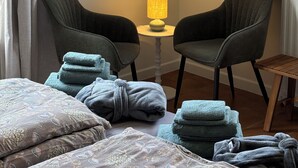Room - Vrbo Property (Oostkamp)