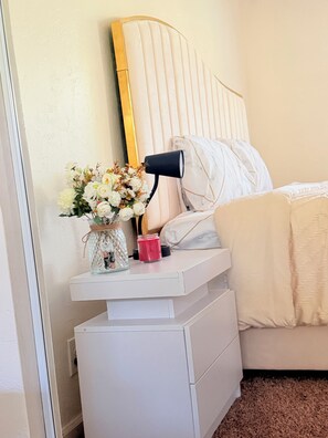 Unclassified image, 3 of 15, button - Gorgeous 3-bedroom house with AC in charming Eugene (Eugene)