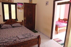 Suite | Free WiFi - Sri Home Stay (Tiruvannamalai)