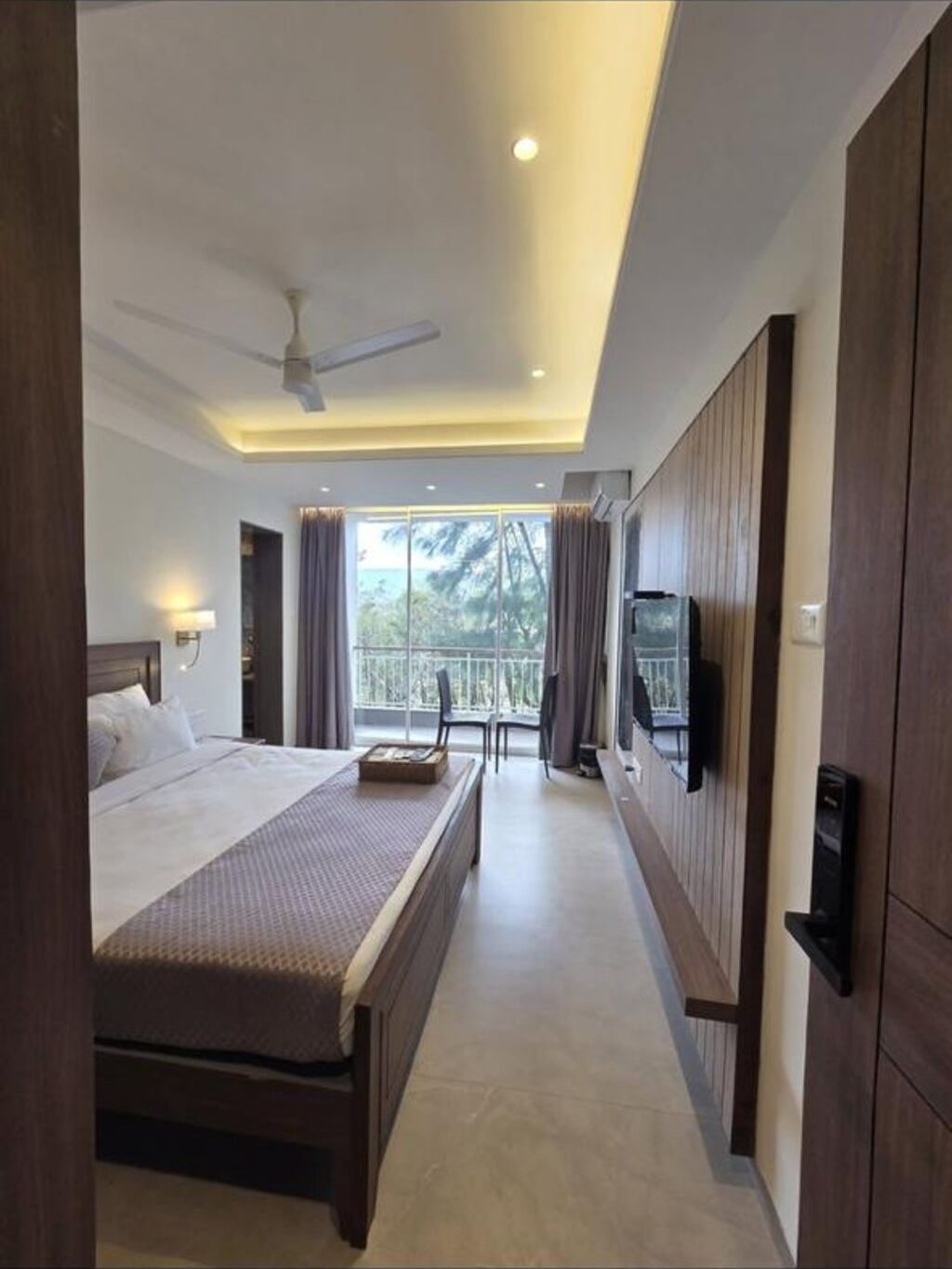 In-room safe, iron/ironing board (on request), WiFi (free)