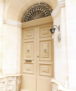 Exterior detail - Spirit of Malta Townhouse with late checkout (Sliema)
