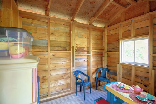 Sibley Shores Lake Cabin w/ Dock & Deck!