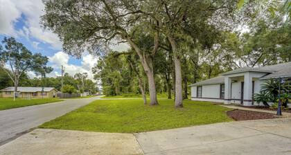 Near World Equestrian Ctr: Ocala Home w/ Yard