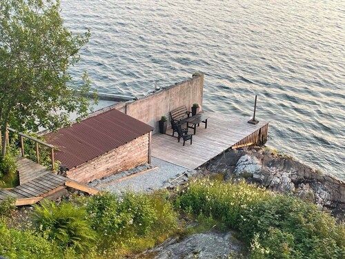 Sea house with private dock near Bergen & Flesland
