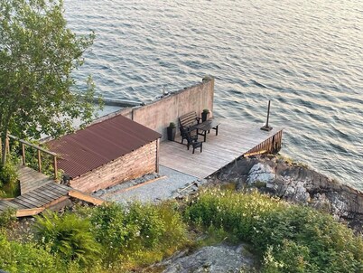 Sea house with private dock near Bergen & Flesland