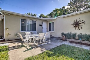 Unclassified image, 4 of 35, button - 1 Mi to Sand & Surf! 2-Unit Pompano Beach Escape (Pompano Beach)