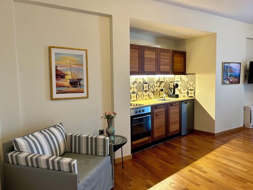 Enjoy the luxury of a 5-star villa with a jacuzzi!