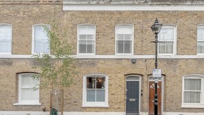 Exterior - Stylish 2BR home in Shoreditch (London)