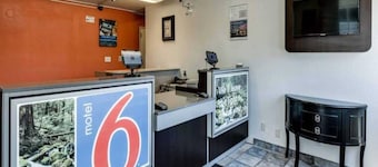 1 Queen Bed Smk | Spokane, WA - West