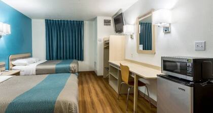 Cozy 2-bed|Free parking