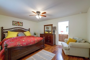 Unclassified image, 3 of 22, button - Walk to Dining: Relax at 609 Gray (Wildwood)
