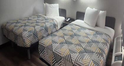 2 Full Beds | Non-Smoking, Micfridge