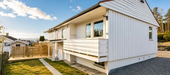 Bright & Spacious Guest Suite Near Drammen