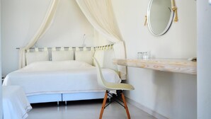 Ảnh chưa phân loại, 3 trong số 18 ảnh, nút