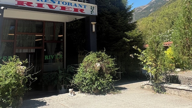 Unclassified image, 1 of 12, button - Hotel Restorant Vjosa-River (Kelcyre)