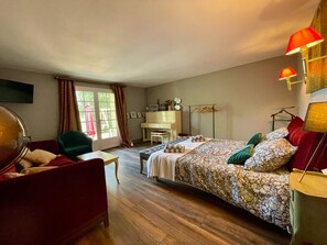Unclassified image, 3 of 24, button - Charming 1-bedroom house with AC in terrific Les Eyzies (les eyzies)