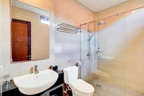 Bathroom - Palette Sanur near Beach (Badung)