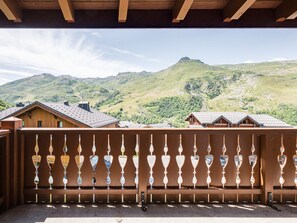 Property grounds - Spacious apartment with pool - 6 guests (Les Menuires)