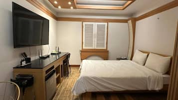 Family Double or Twin Room | Soundproofing, WiFi (free)