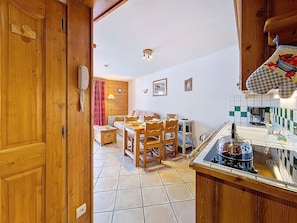 Interior - Apartment near slopes, balcony - 6 guests (Les Menuires)