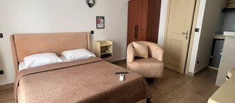 Modern and comfortable studio in Brazzaville/Bacongo - Wi-Fi, Air Conditioning, and 24/7 Electricity