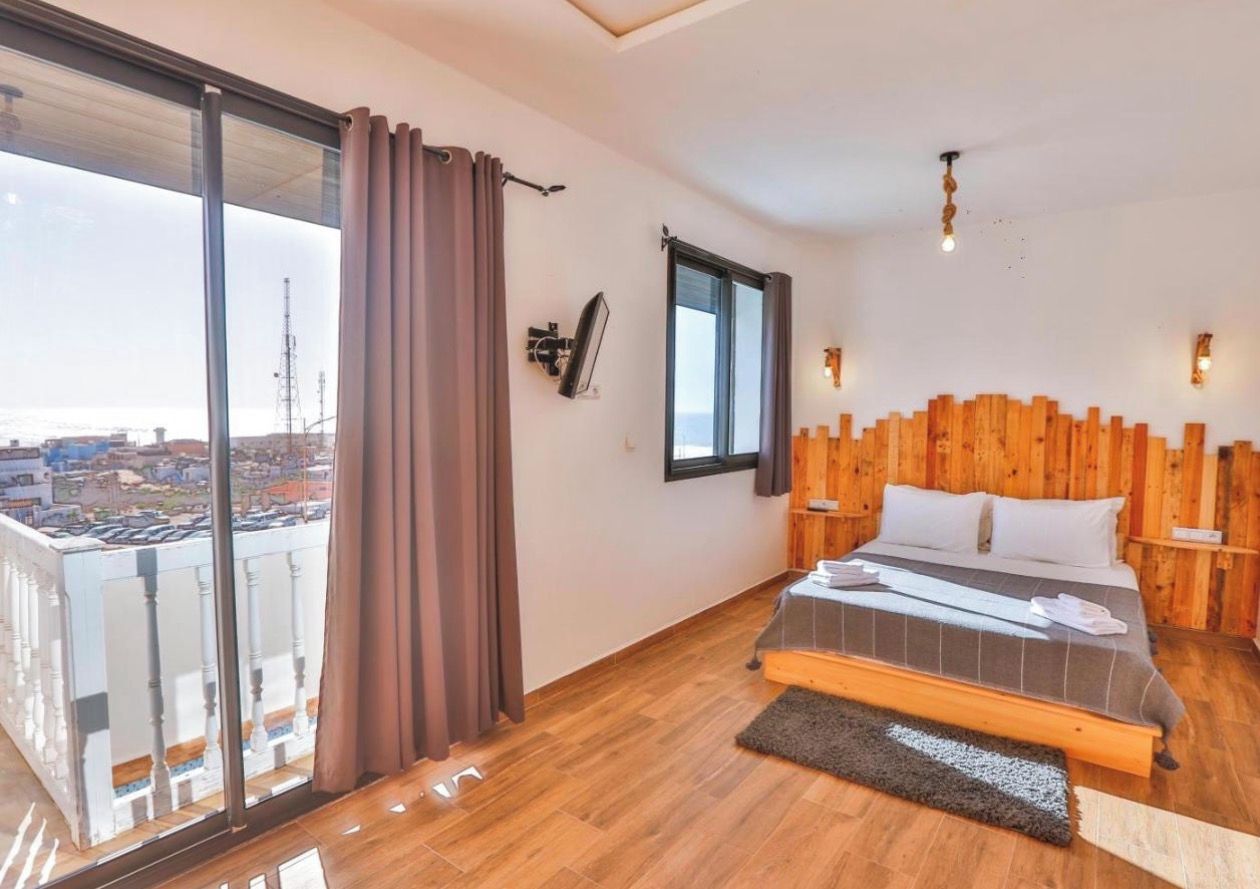 Double Room Single Use, Beach View | WiFi (free)